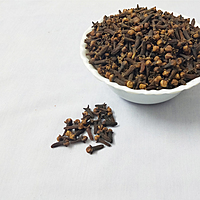 Cloves